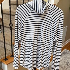 Old Navy Black and White Striped Top